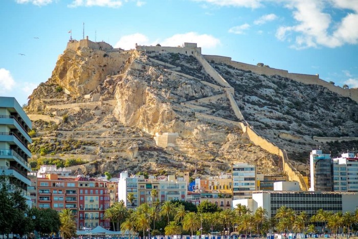 Mount Benacantil  & Castell de Santa Bàrbara Spanish Home - Spain propety experts