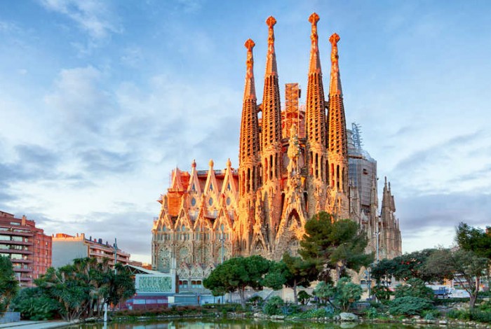 Sagrada Família Spanish Home - Spain propety experts